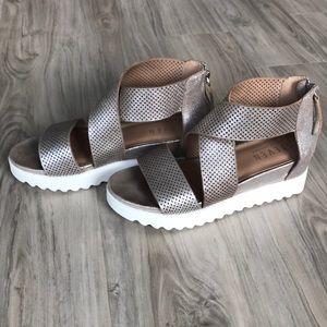 Steven platform shoes